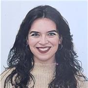 Profesora de asignaturas de la rama de letras como Geografía e Historia, Latín, Valenciano y Lengua Castellana y Literatura